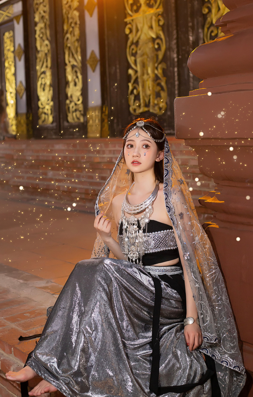 吉尼gini,vspn主持人,解说,1994年出生,自称"精神洁癖".