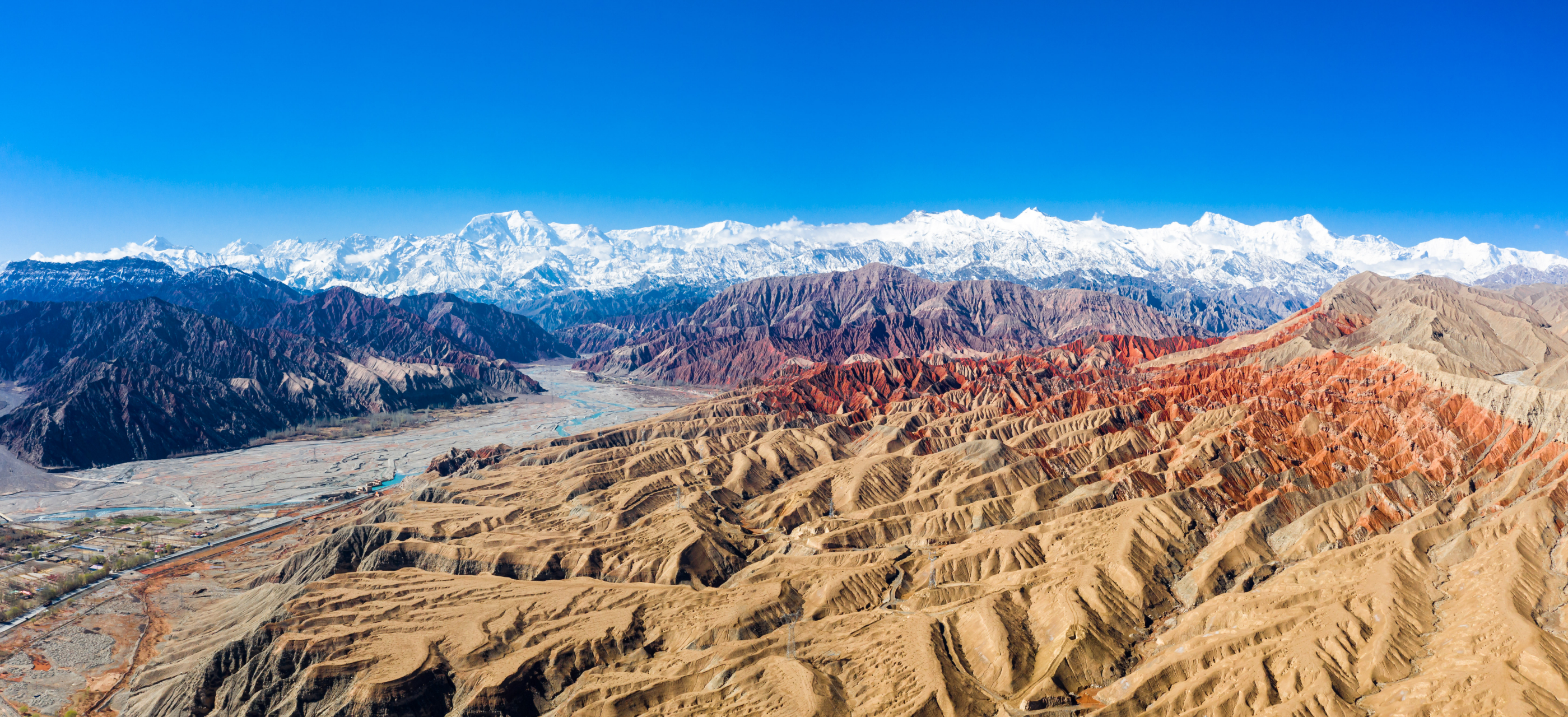 今天打卡新疆克州阿克陶县奥依塔格小镇的奥依塔克冰川公园,来这边玩