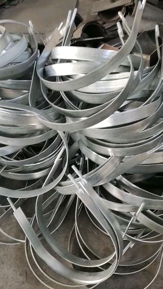 镀锌固定管卡,电缆卡箍,扁钢管夹,紧固管卡,洋圆抱箍-度小视