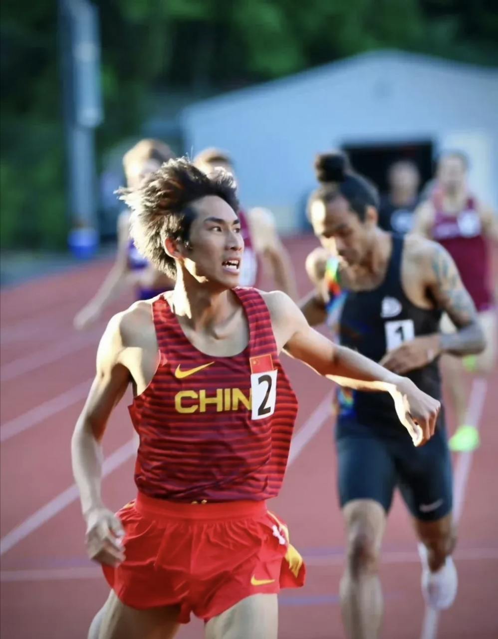 恭喜中国运动员刘德助在美国当地时间6月4日举办的波特兰田径节男子