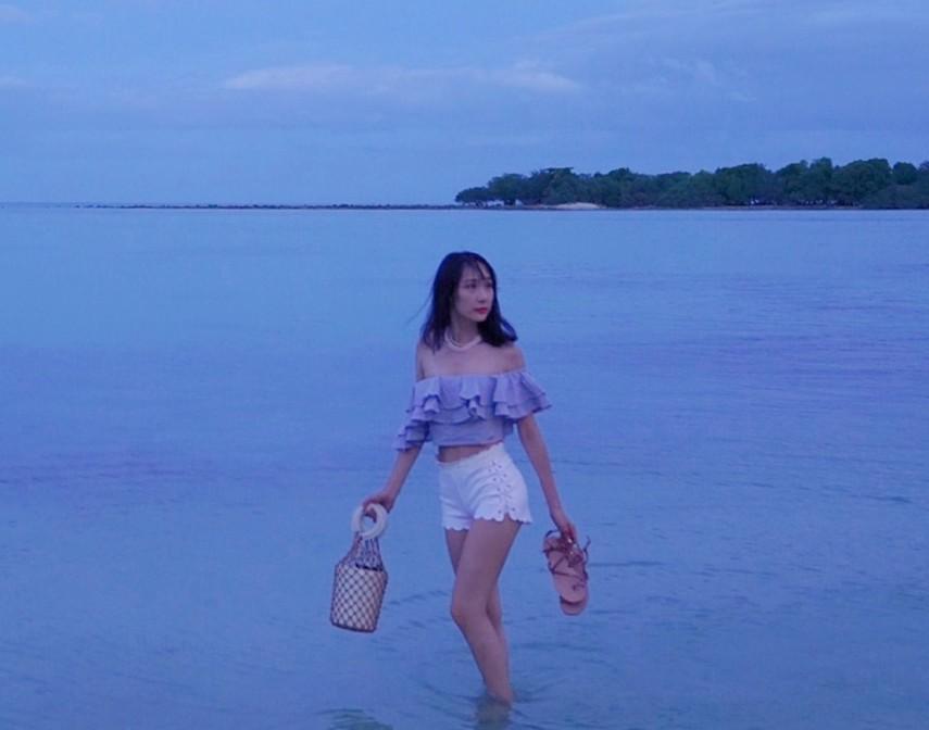 翟煦飞与家人出游!穿泳装秀身材并不输超模,难怪老公爆红零绯闻