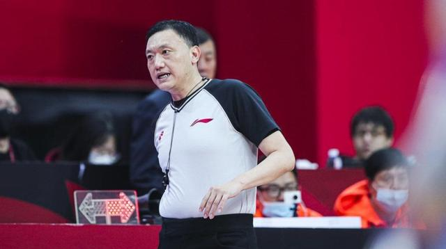 魏国梁和叶楠!成功的被撤销裁判资格