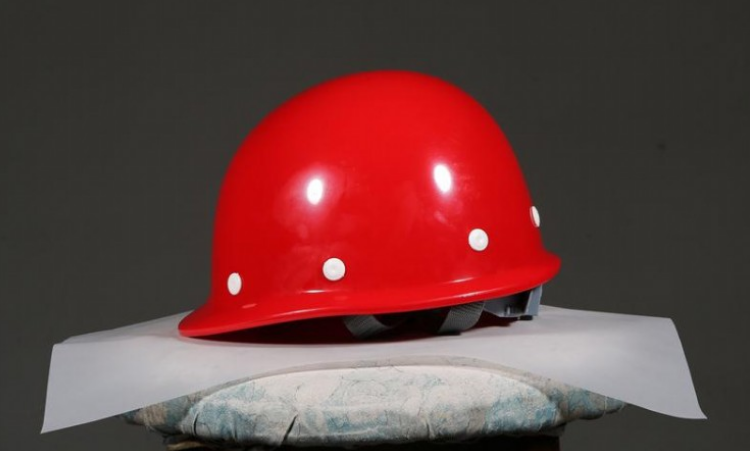 工地红色安全帽代表什么?