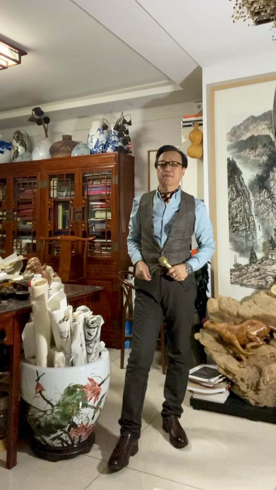 画家秦洪彬先生的世界你不懂