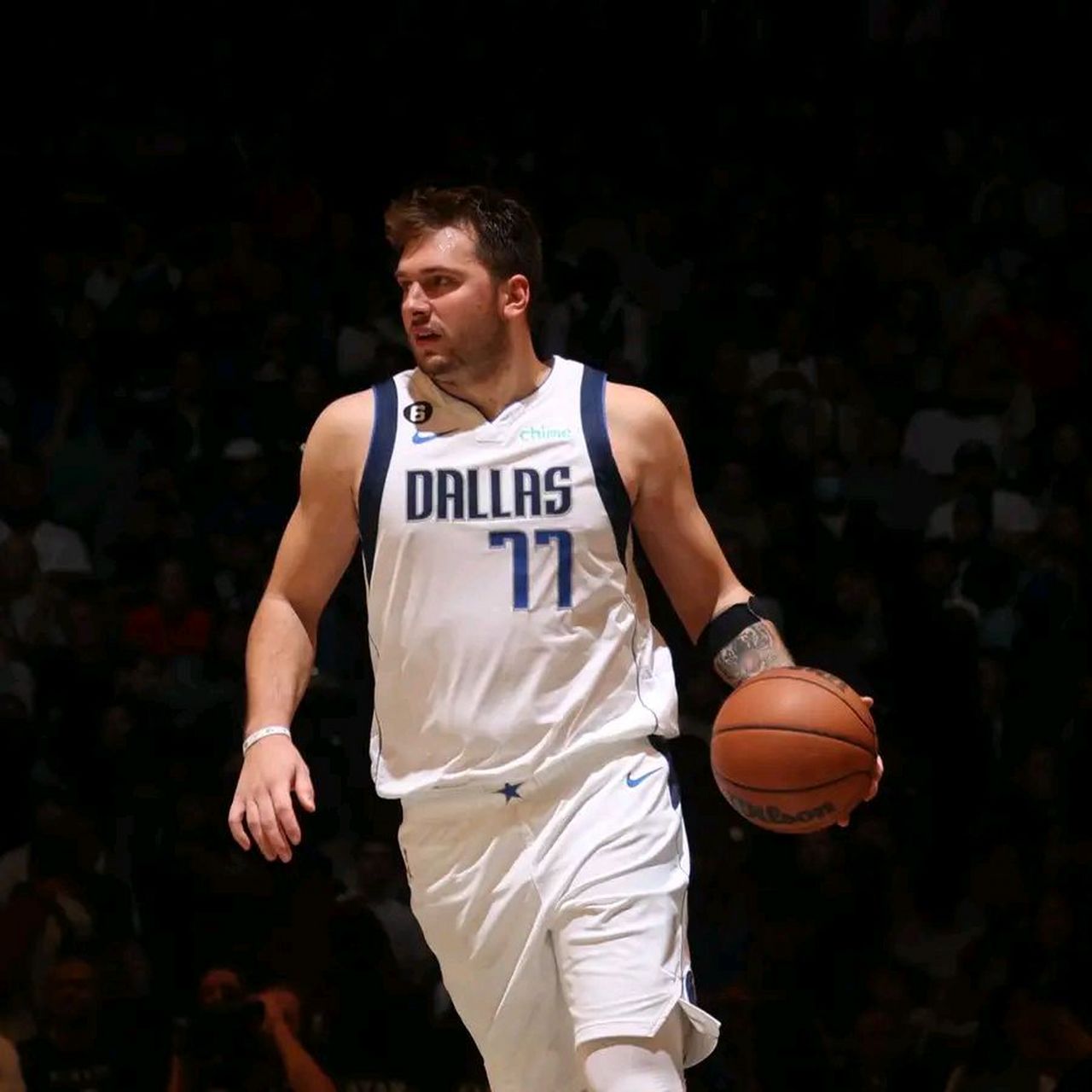 【东77 是个狠人儿啊】 今天东契奇(41 分,11 篮板,14 助攻)成为 nba