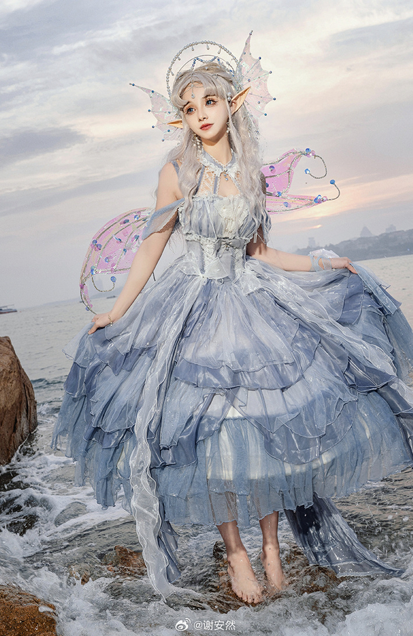 谢安然这一组写真告诉你答案!