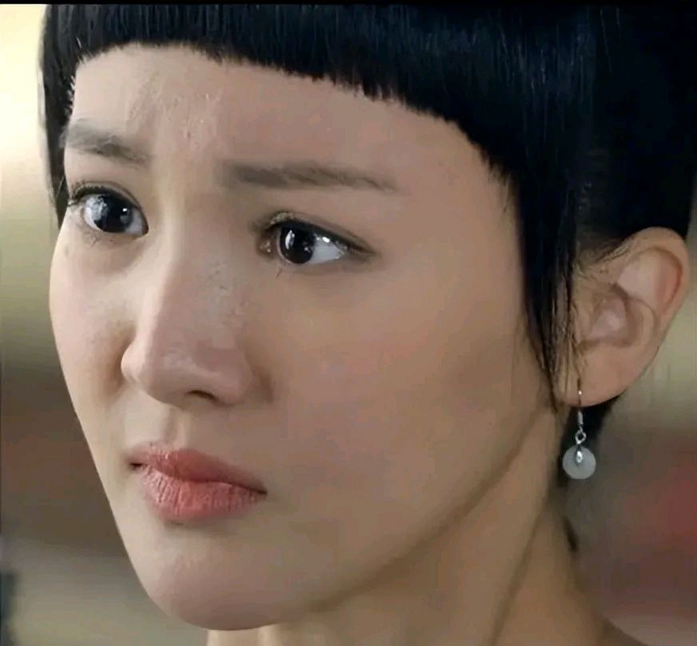 金晨早期和现在的照片对比,还是有点差距的!其实你也挺好看的!