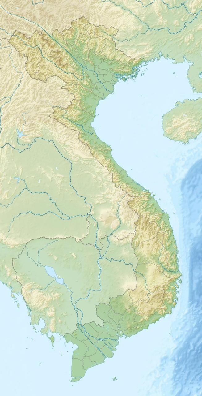 越南国土面积约为32万平方公里,南北狭长,东西两端很窄,海岸线有3200