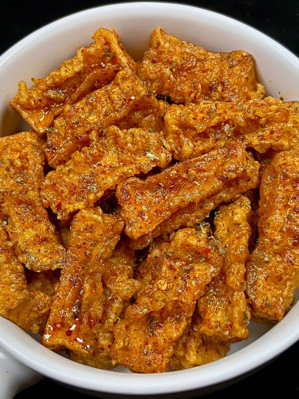 香辣入味的脆皮椒盐杏鲍菇一上桌就惊艳到我了,巨好吃!