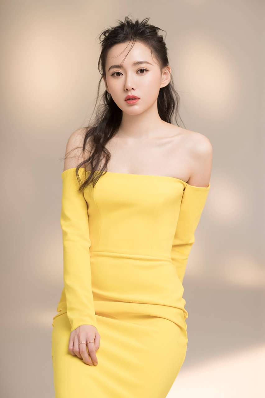 江铠同(kiton),1989年10月24日出生于山东省青岛市,别名江灵,江金超