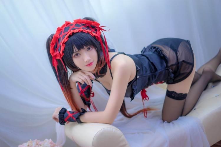 人气动漫Coser@鳗鱼霏儿 – 狂三睡衣 [13P/170MB]
