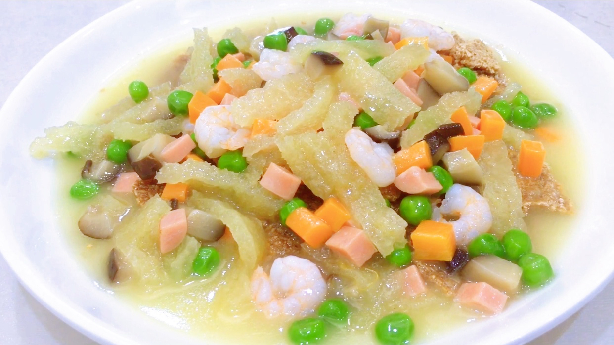 “三鲜锅巴”,一道江南名菜,锅巴吸满汤汁太美味,过瘾