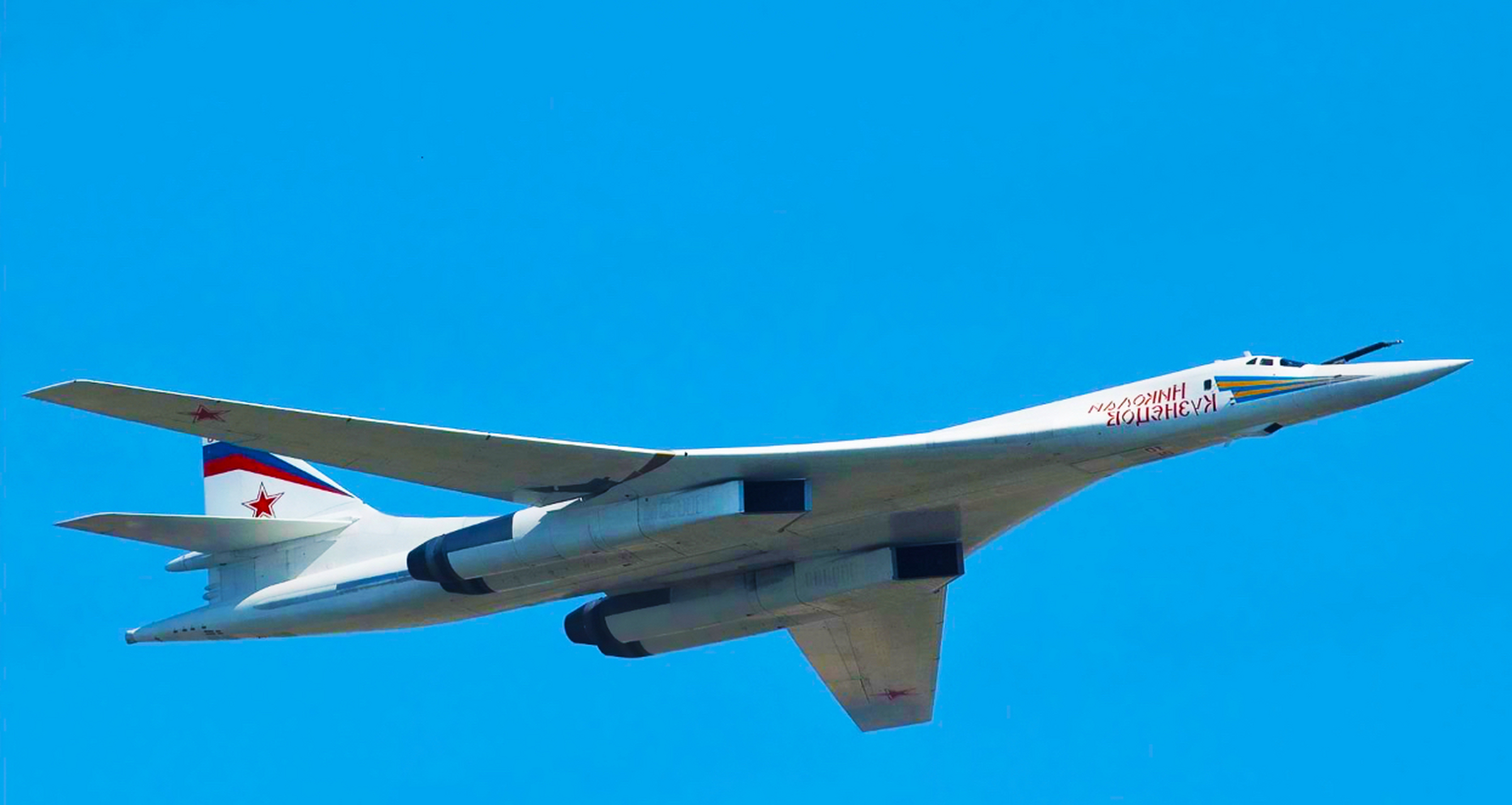 一直觉得图160是最漂亮的轰炸机,没有之一.高美图喜欢拿走!#战斗机