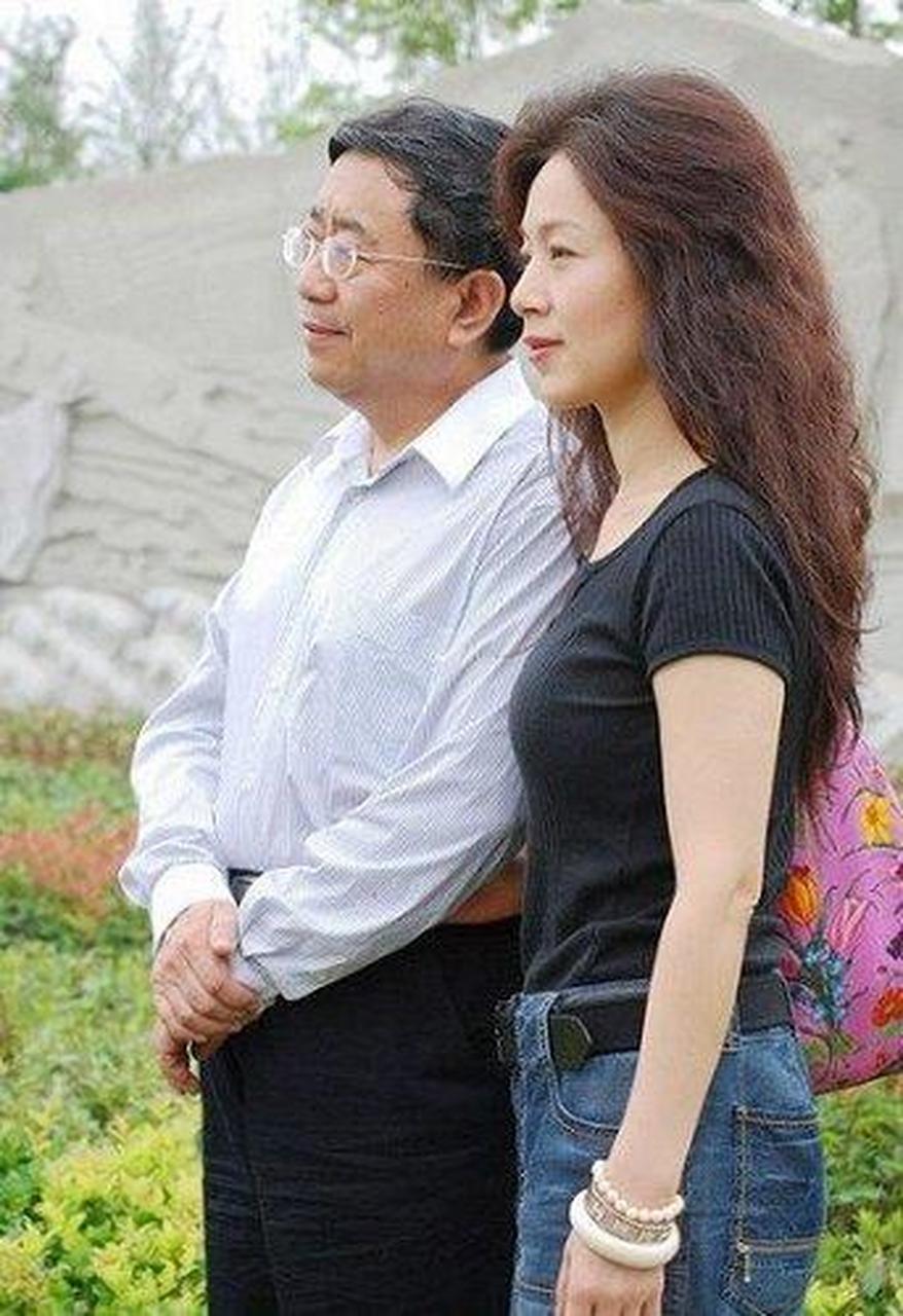 为什么社会上从事演艺事业的人浩浩荡荡,但是真正像样