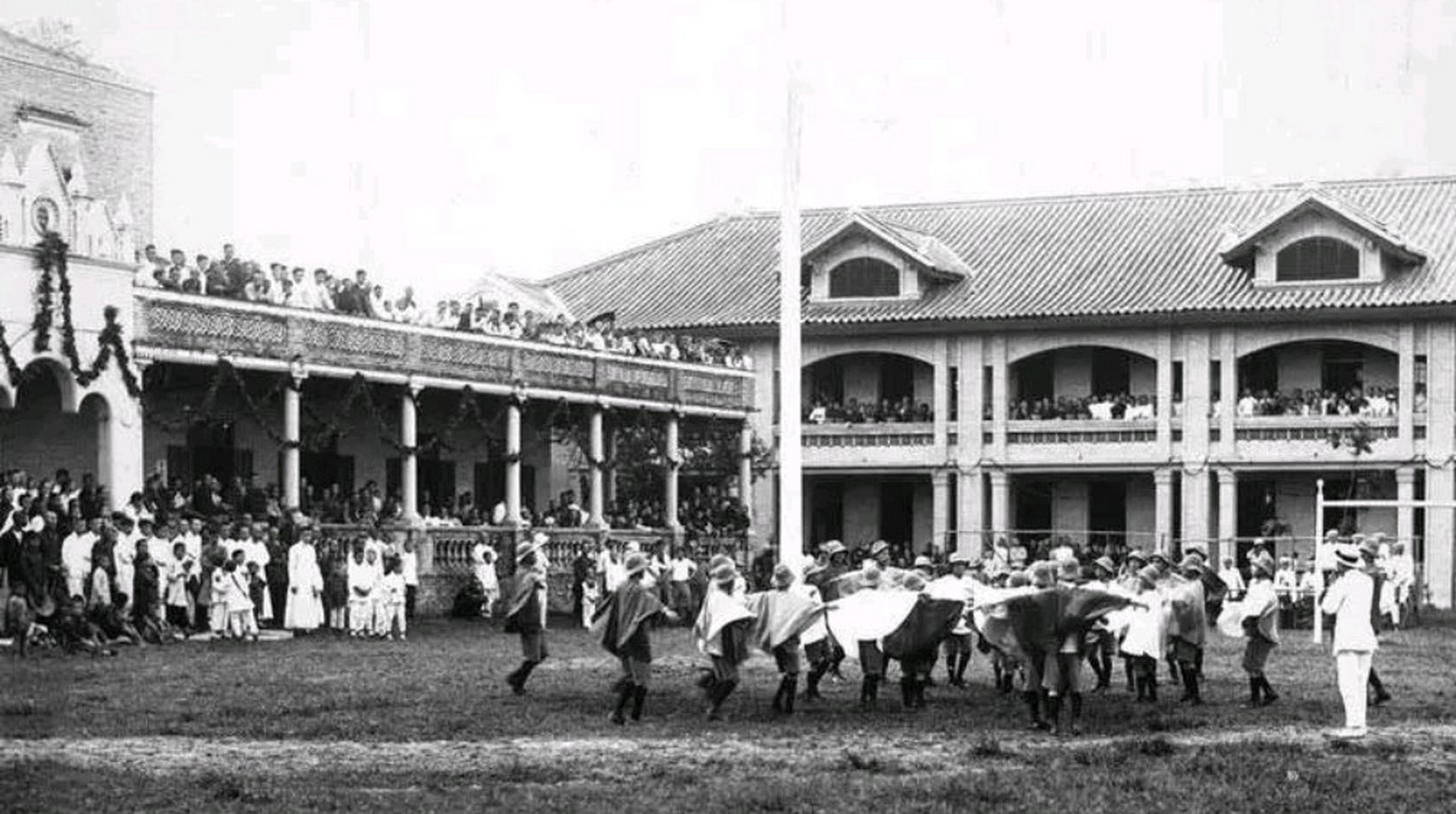 老照片  1919年5月30日,广东佛山华英学堂庆祝新教室落成典礼