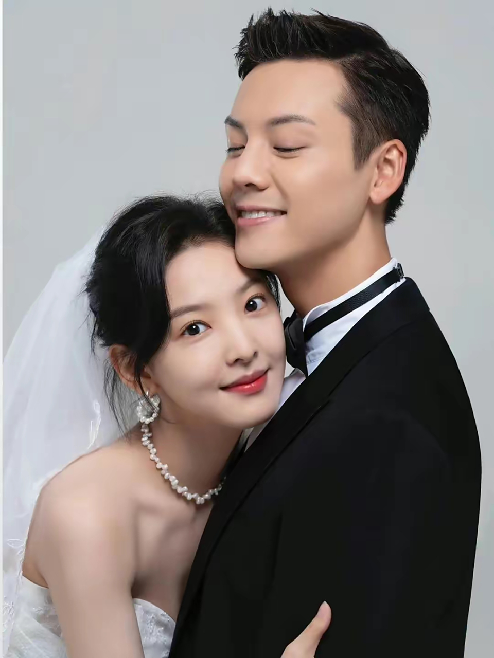 陈伟霆和甜妹都好有cp感啊,之前《老九门》里和赵丽颖的cp感就十沣.