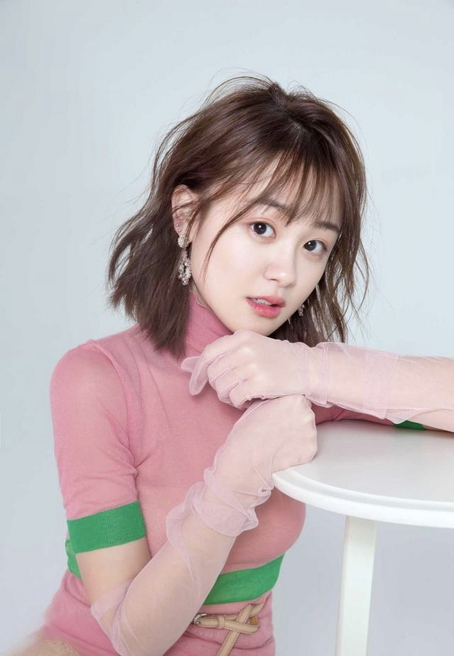 陈芳彤,原名陈晨,曾用名林千鹿,1993年9月17日出生于福建省,中国内地