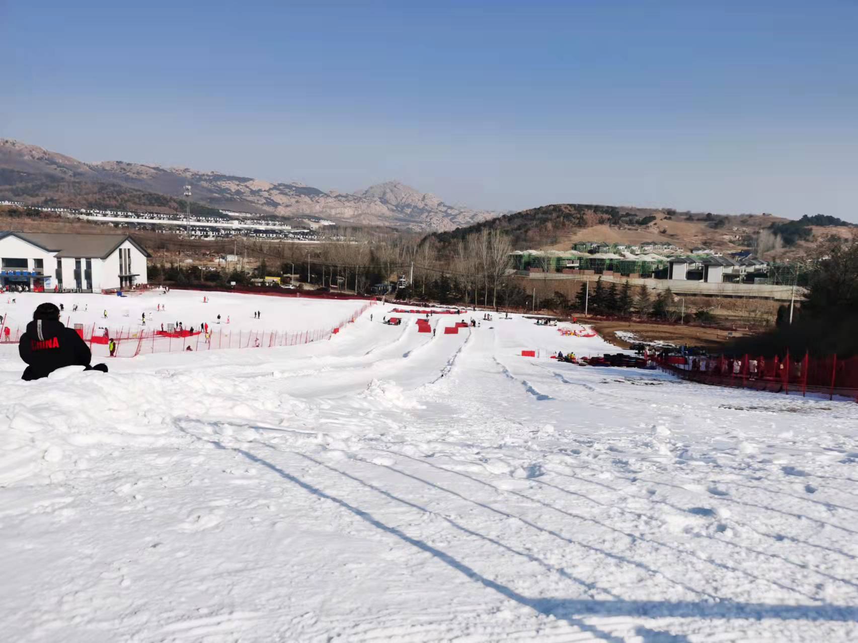 青岛高山滑雪场图片