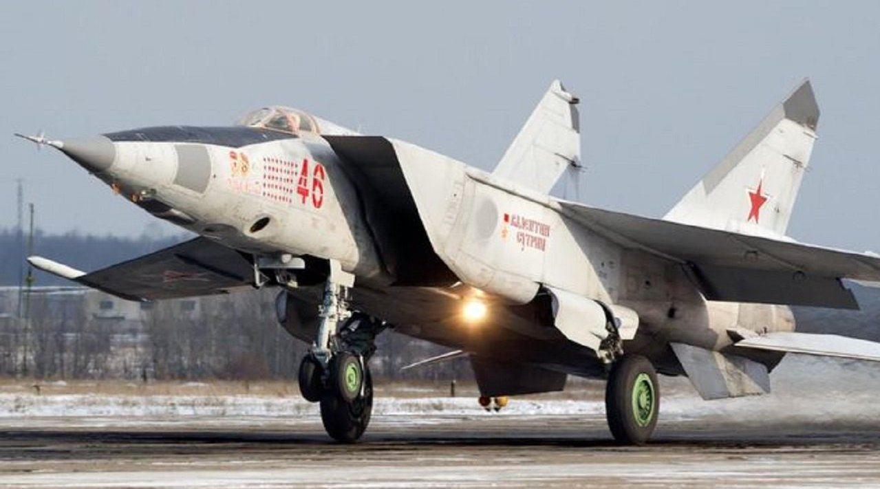 名机 连"导弹都追不上"的极速战机,米格-25"狐蝠"战机