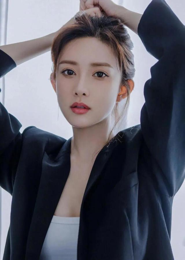 孟子义高清壁纸美图,花颜月貌,绝色难求