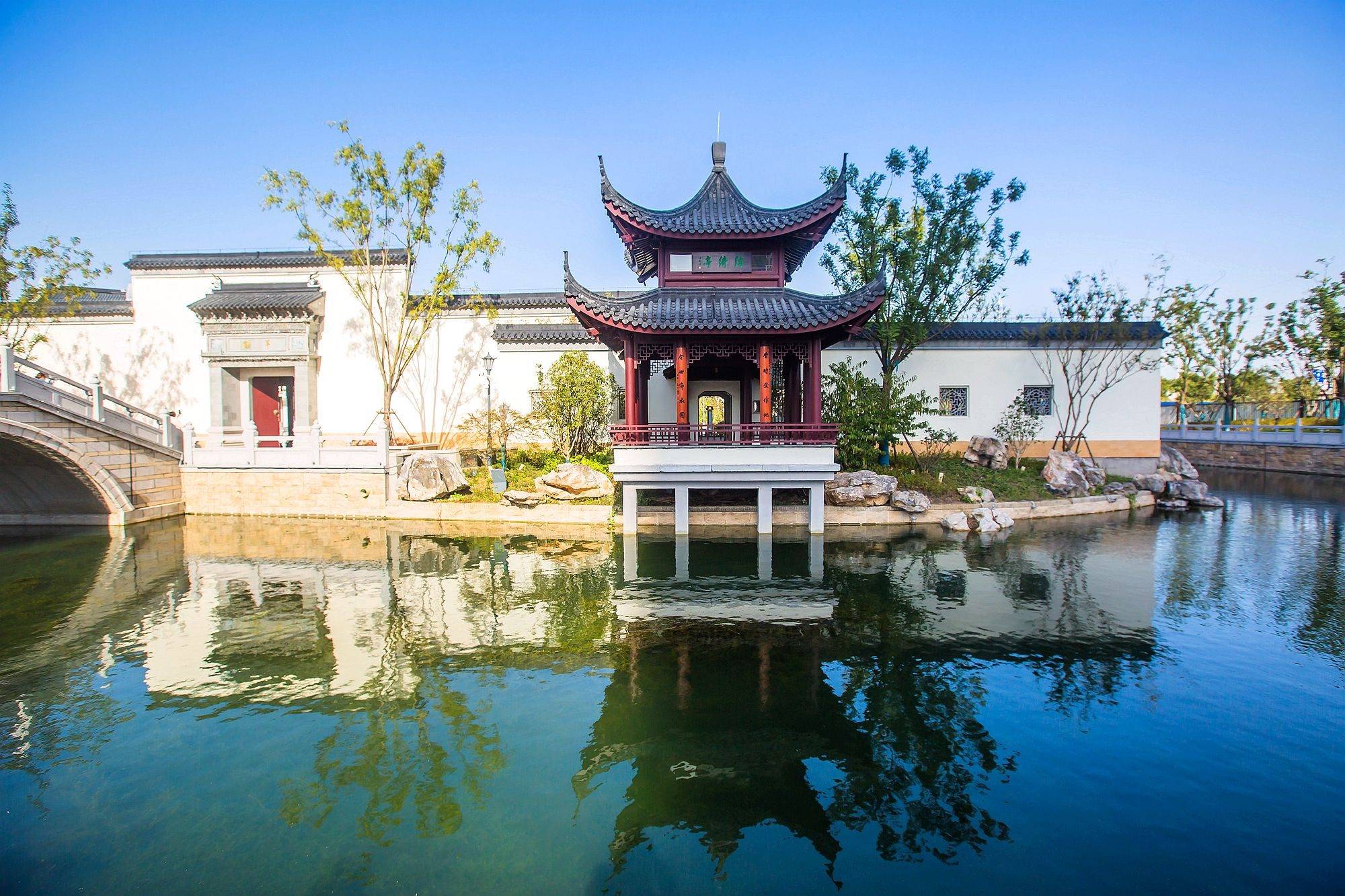 江苏常州有一座萃园,荟萃五座园林之美,成为一处新晋网红打卡地