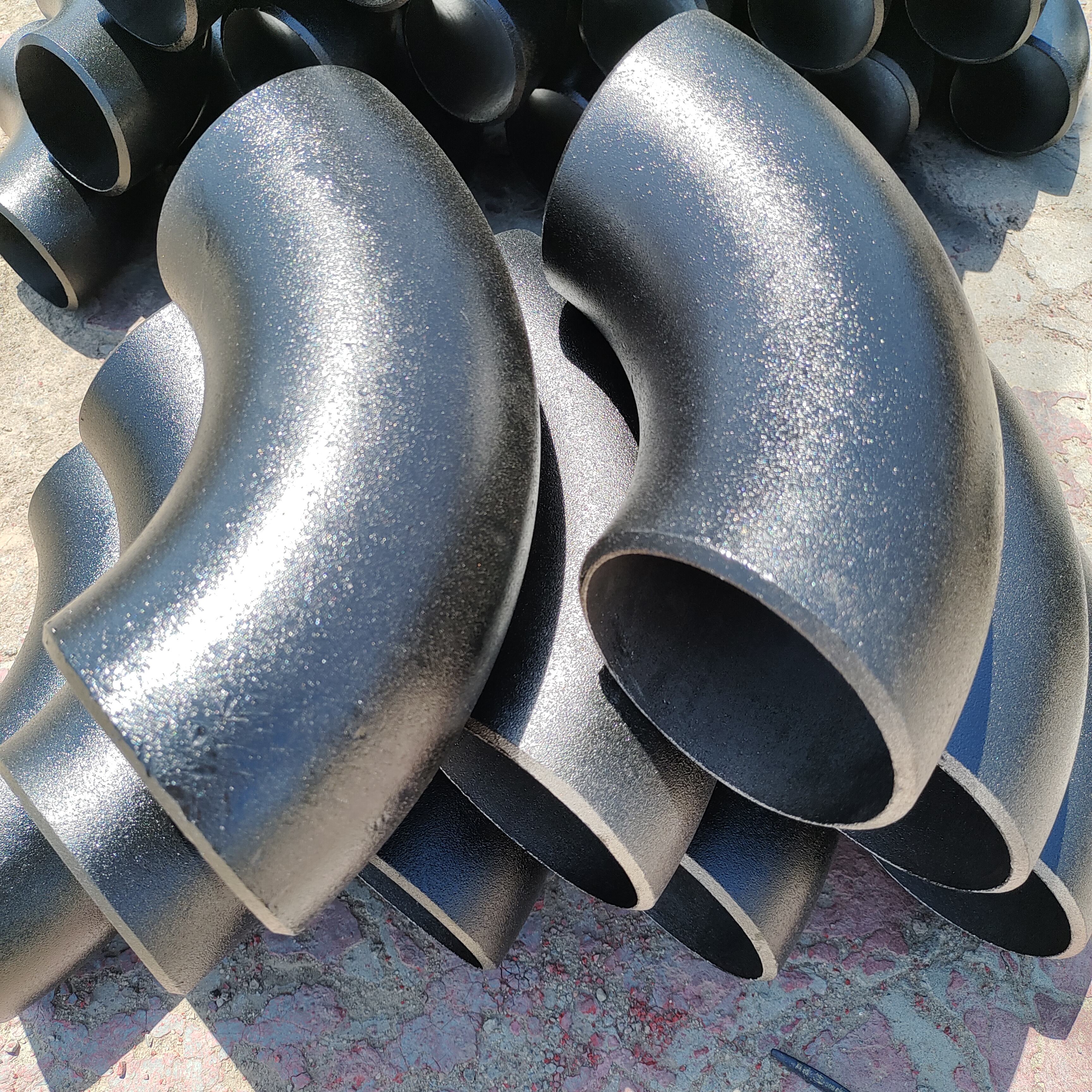 盐山冲压无缝焊接弯头高压合金对焊无缝弯头