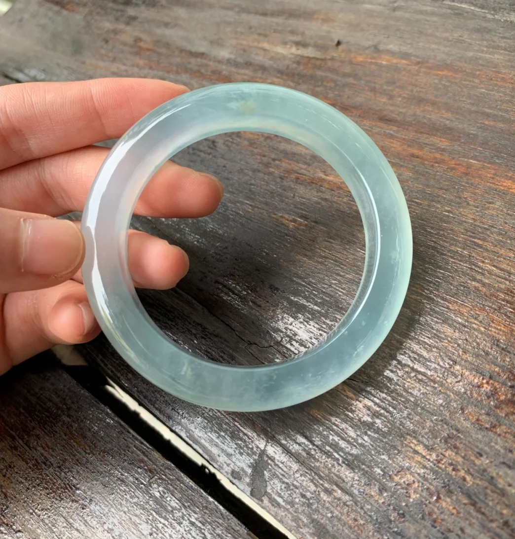 极品蓝刚星空蓝怎么这么好看 翡翠手镯