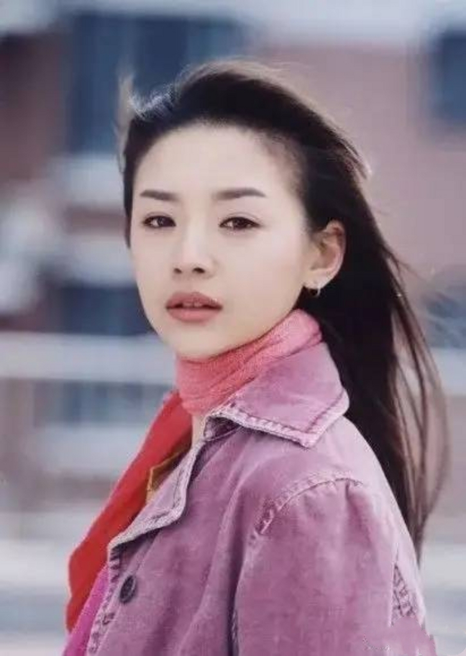 年轻时的董洁,是多少人心中的白月光