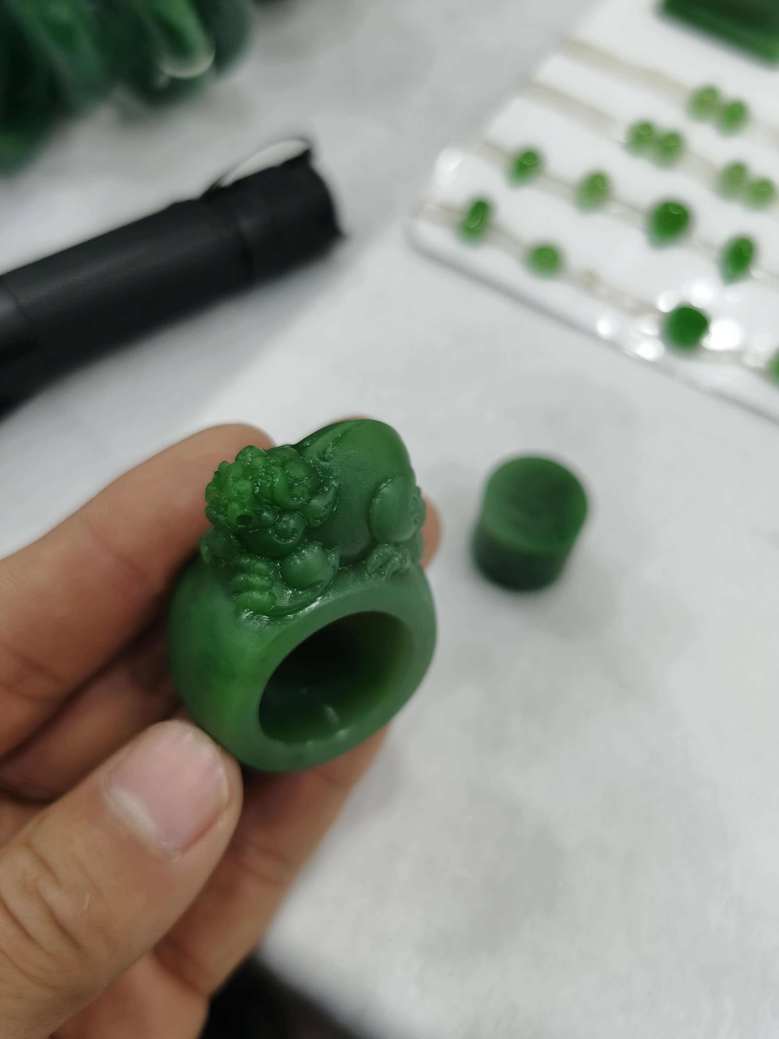 碧玉貔貅扳指带顶珠