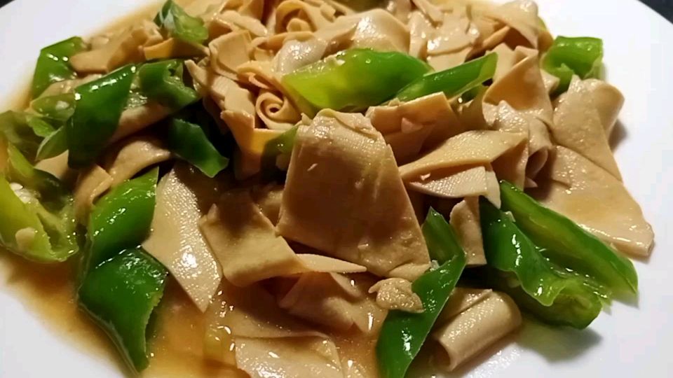 北方大众菜肴之尖椒干豆腐,清热润肺营养丰富!