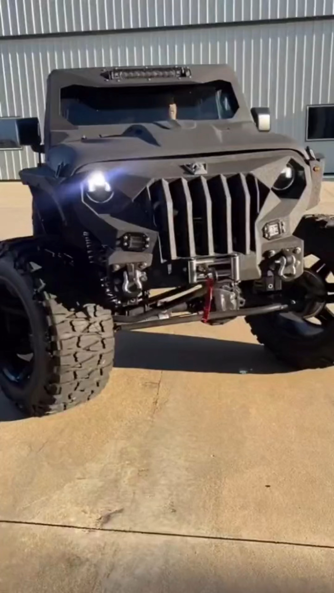 基于jeep角斗士改装的apocalypse 6x6越野车-度小视