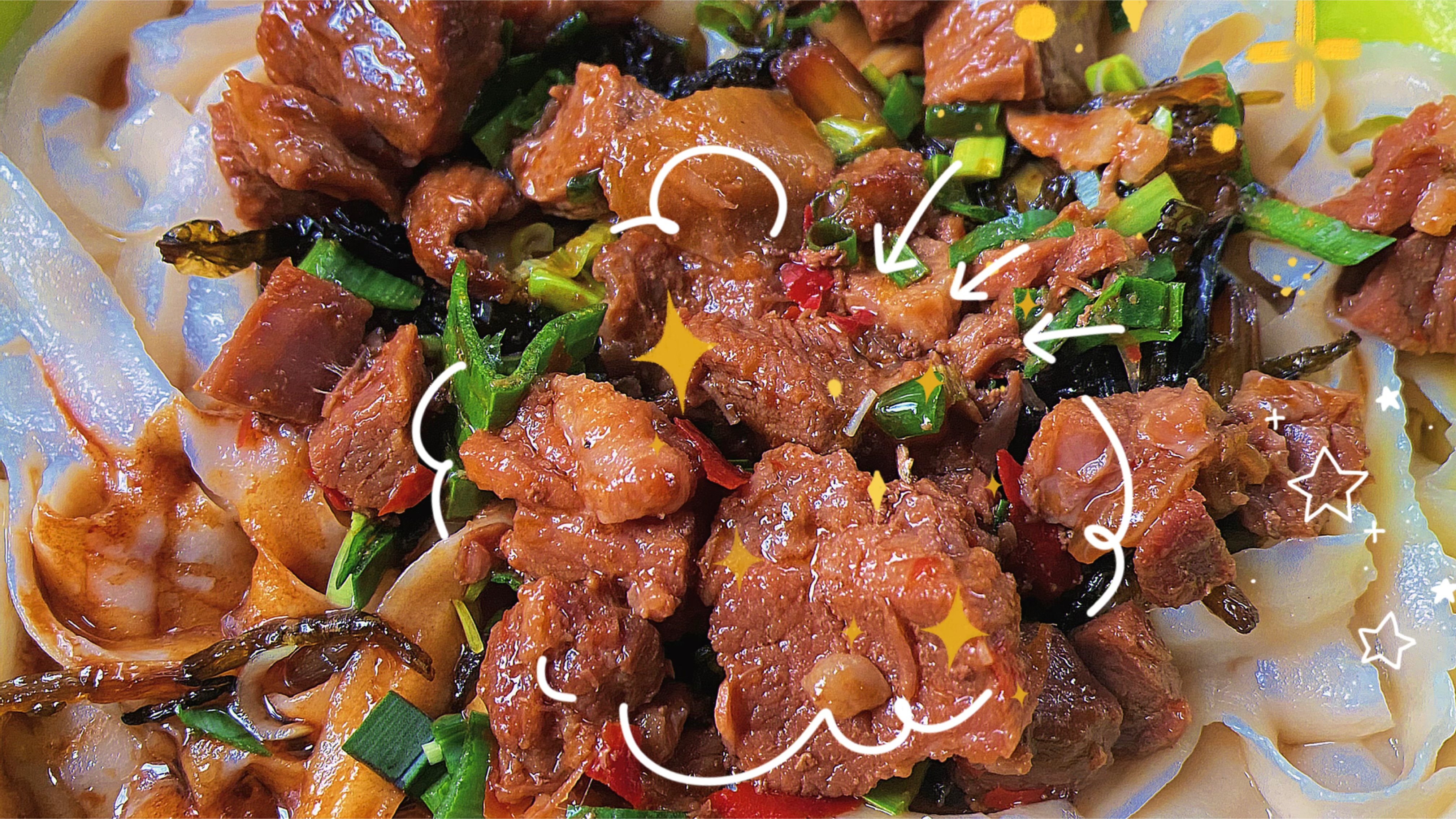 上海弄堂里老面馆,红烧牛肉葱油拌刀削面,越吃越香停不下来