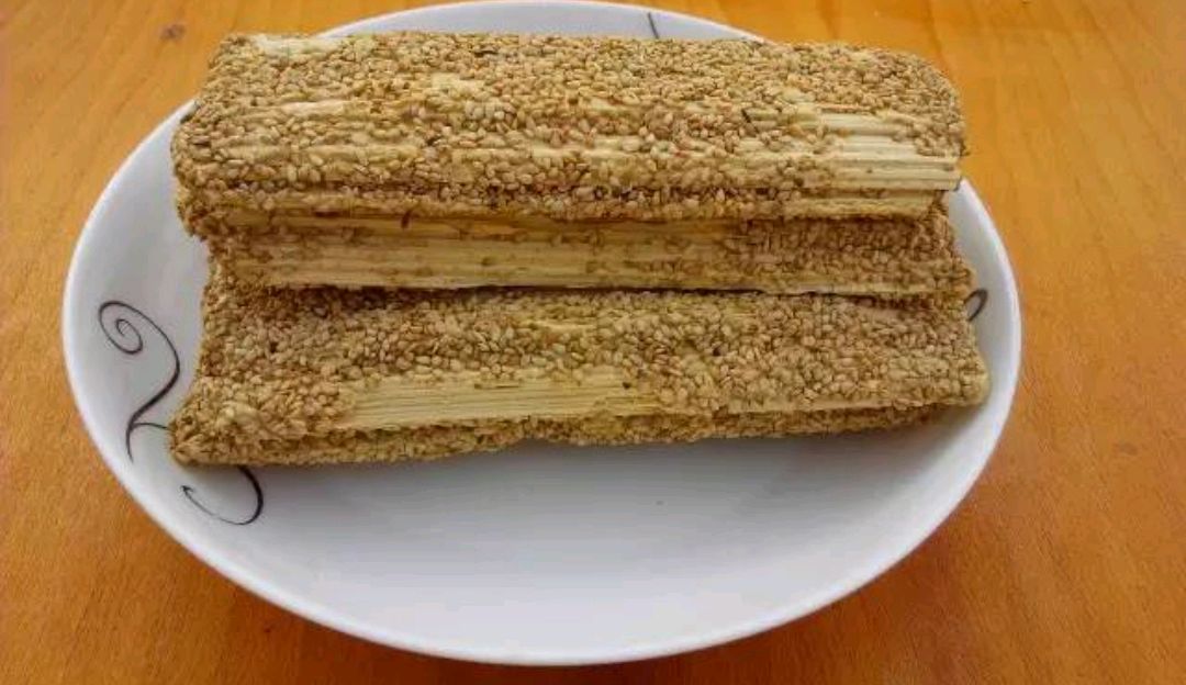 70,80年代童年美食记忆:冰棍,饼干,高粱饴,芝麻糖