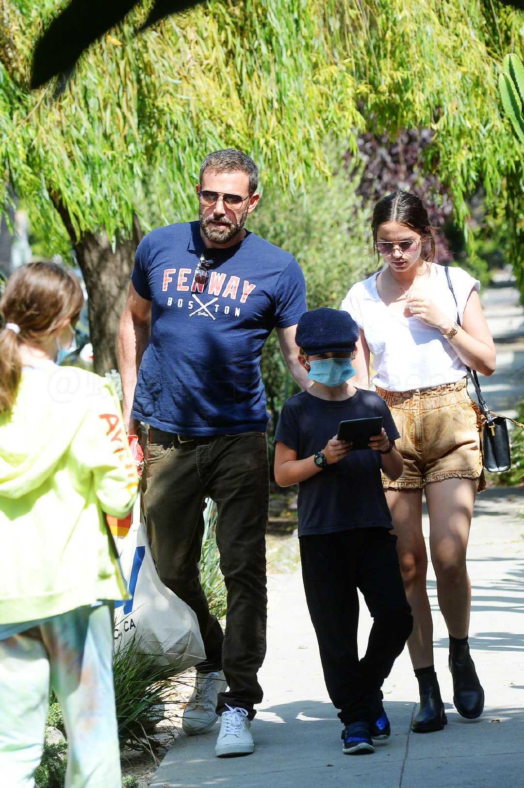大本ben affleck和安娜ana de armas最新街拍高清美照