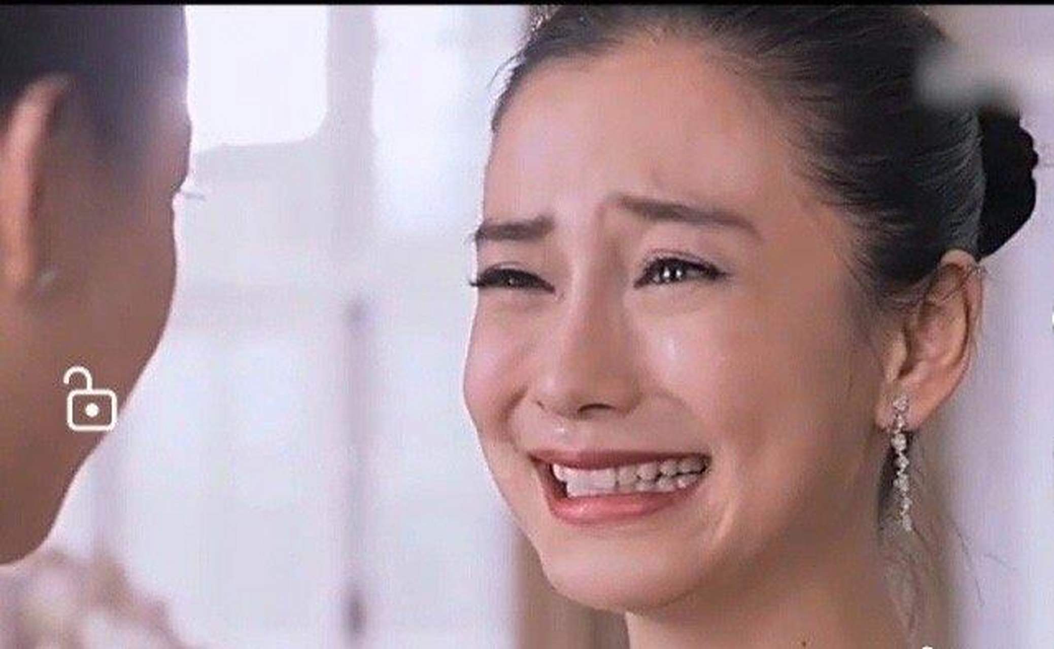 杨颖哭戏vs白鹿哭戏,你看出差距了吗?