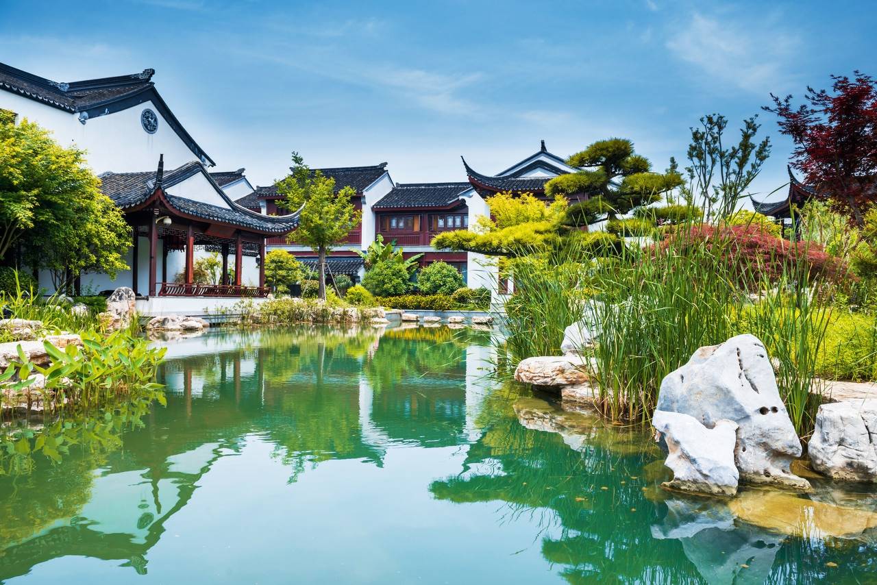 沐春园,位于苏州市吴中区,是一座江南水乡的园林