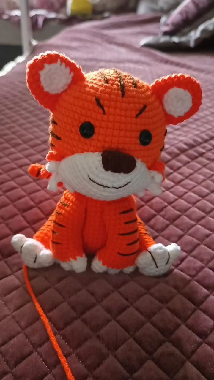 纯手工毛线勾织——萌萌哒的老虎