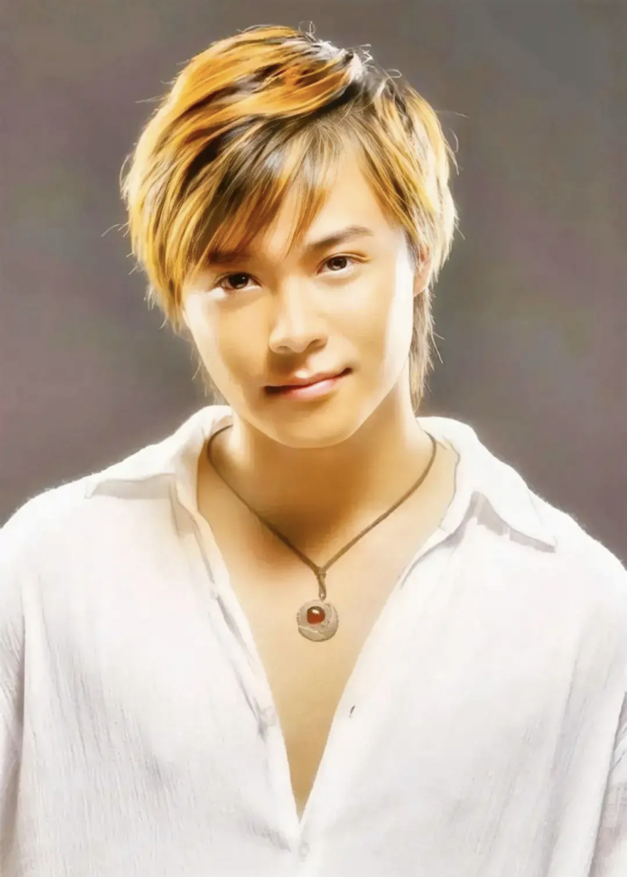 家庭条件优越的他,从来都是拽拽的,他说:我的