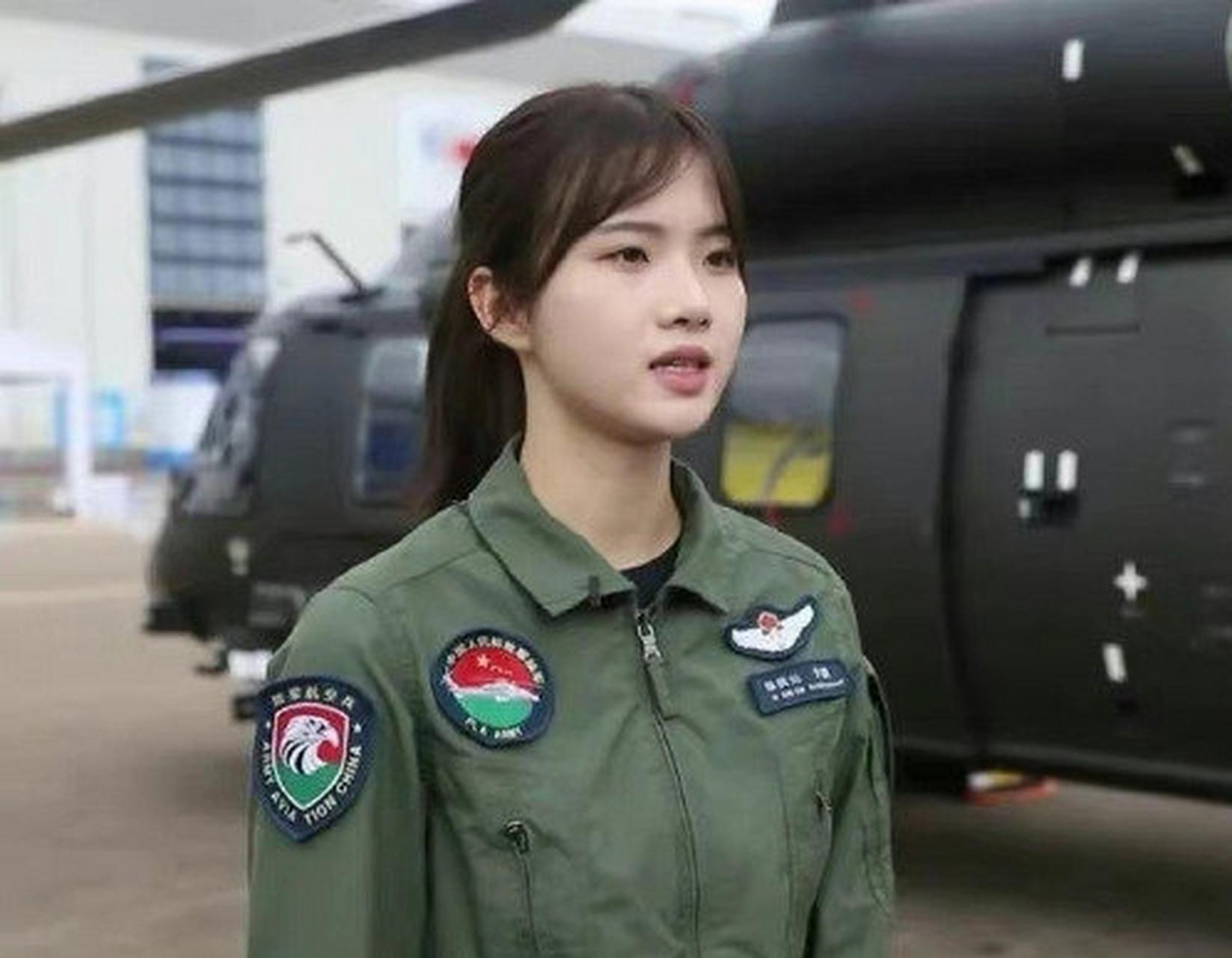 美貌与实力并存,为女飞行员徐枫灿点赞!