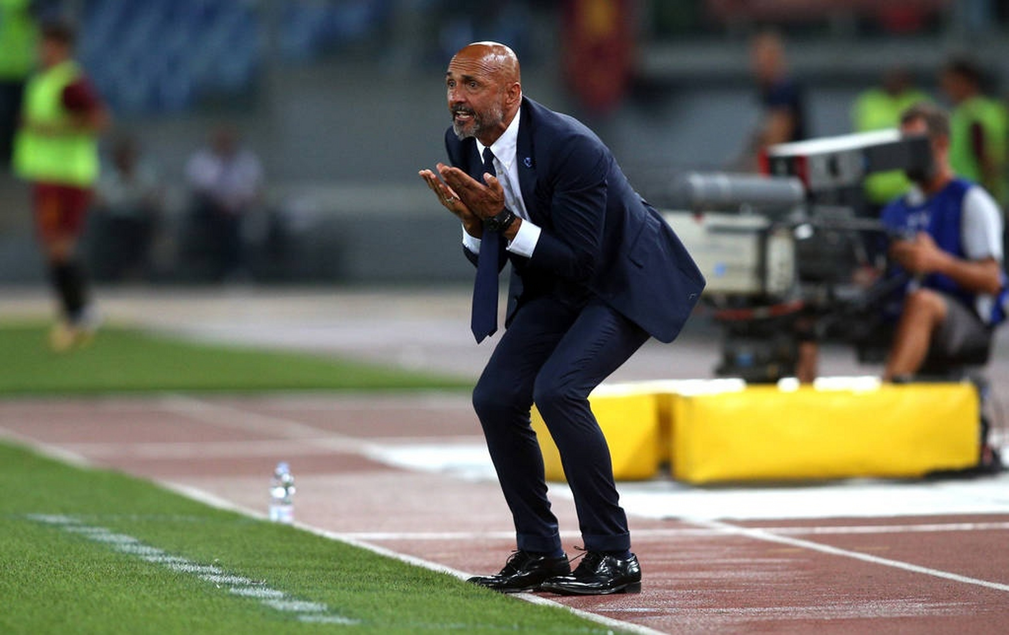 意甲方面那不勒斯主教练斯帕莱蒂当选最佳教练,那不勒斯1月的5场比赛