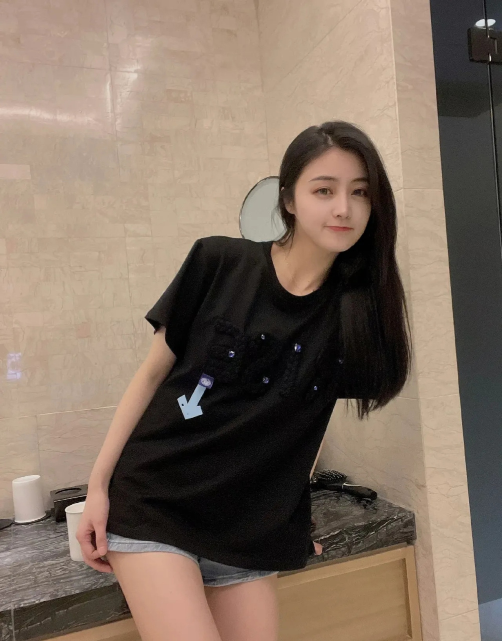 安徽最大的网红小小101,出生于安徽芜湖南陵区,土生土长的安徽姑娘