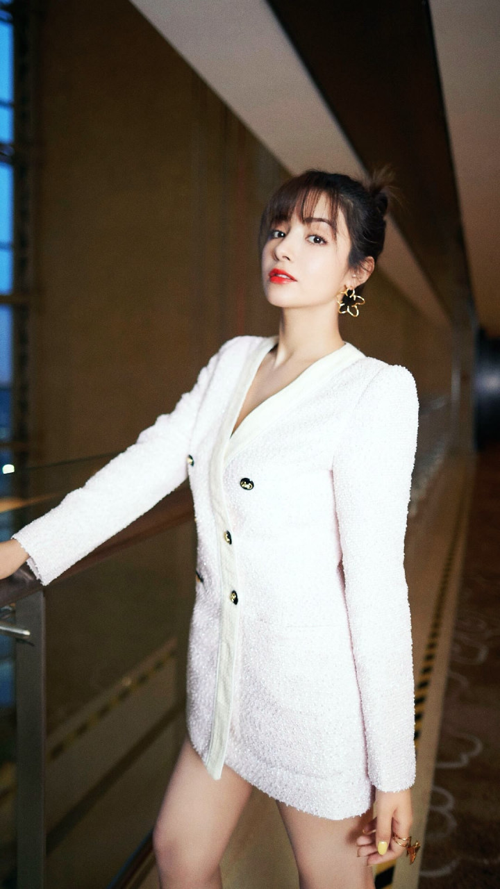 麦迪娜# #姜潮看麦迪娜跳舞好甜