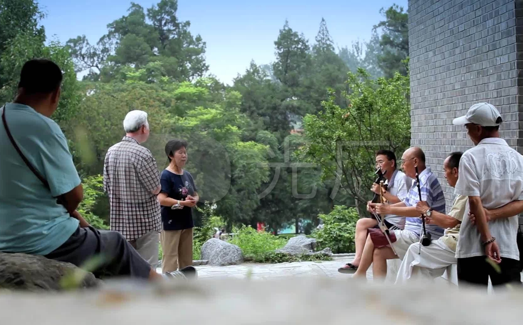 心底無私天地寬 待人接物須熱情