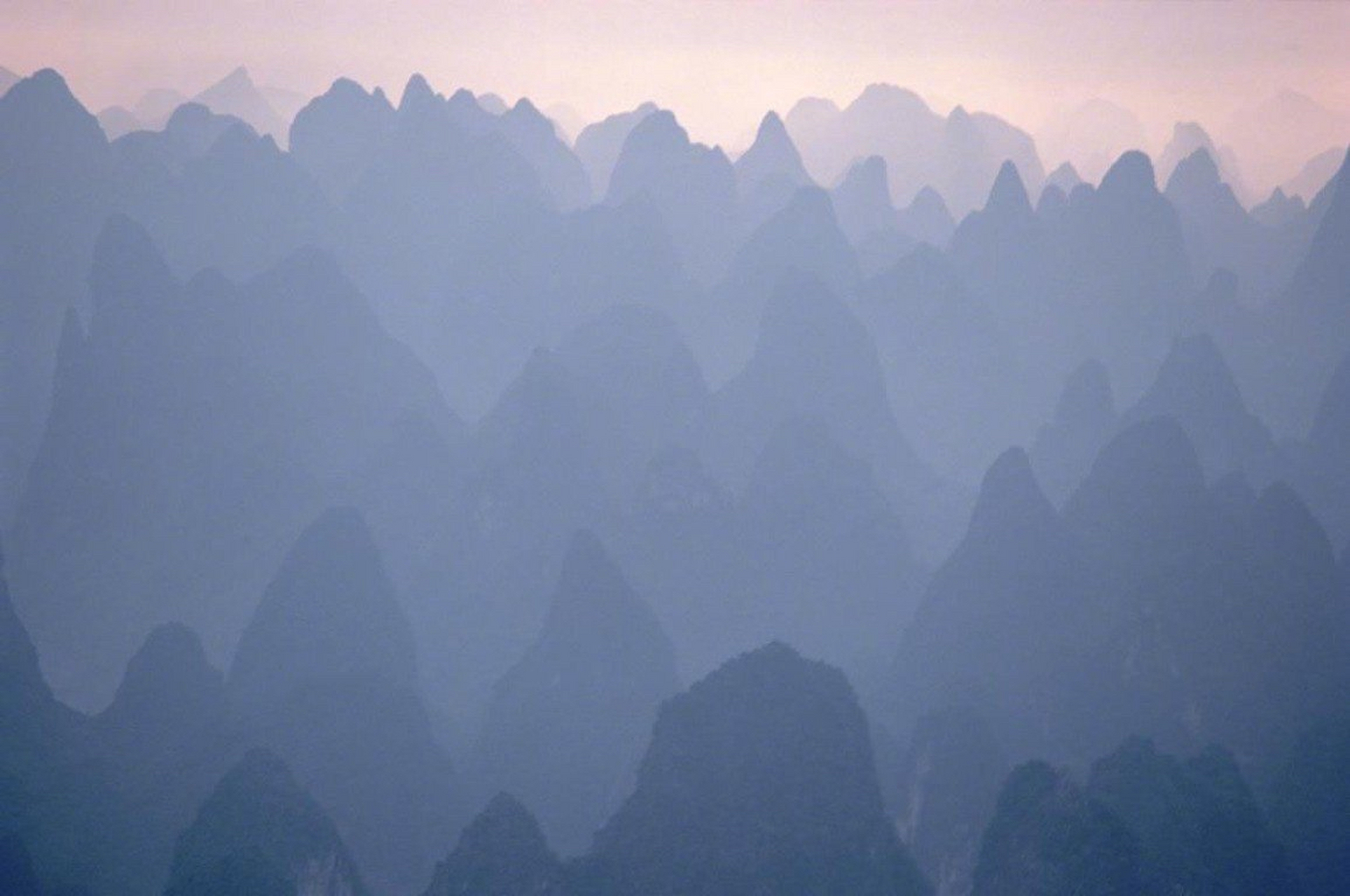 1985年,摄影师久保田博二(hiroji kubota)镜头下的桂林山水留影.