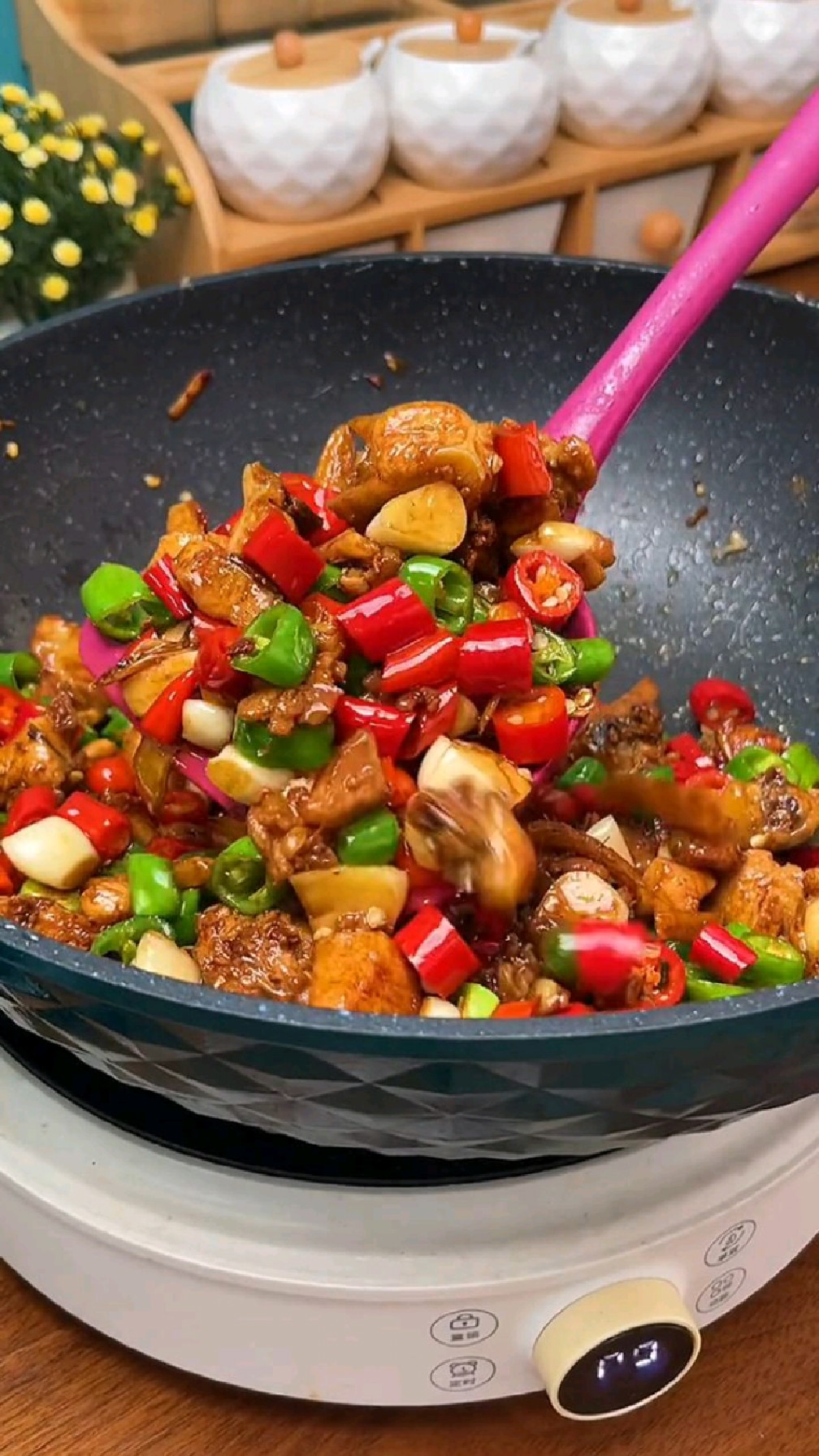 辣椒炒鸡～美食