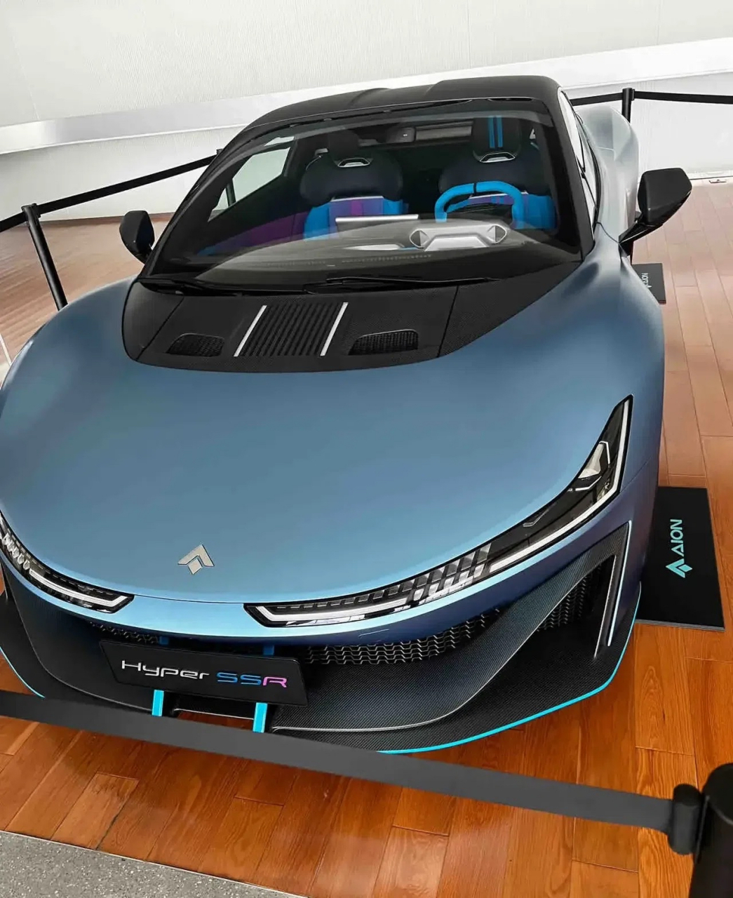 埃安hyper ssr大概也可以算是国产新能源超跑的排面了吧!
