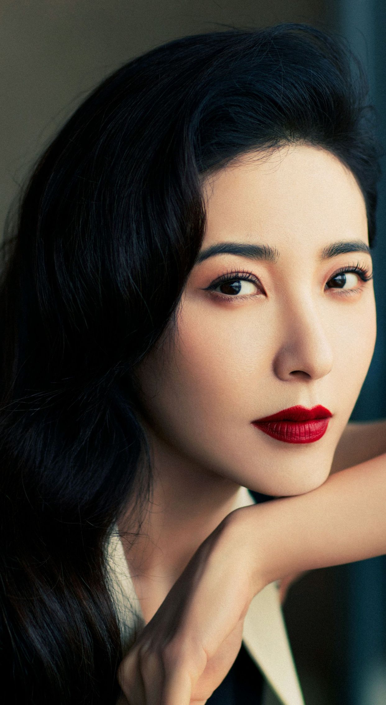 中戏校花曾黎高清写真,温婉典雅,尽显成熟女人的魅力