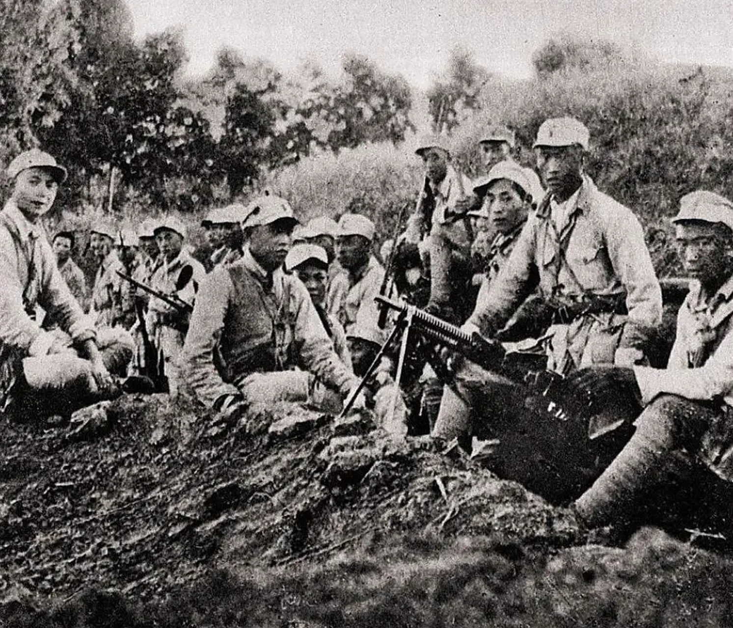 1938年冬,八路军129师716团在团长黄新廷的率领下,向冀中地区挺进