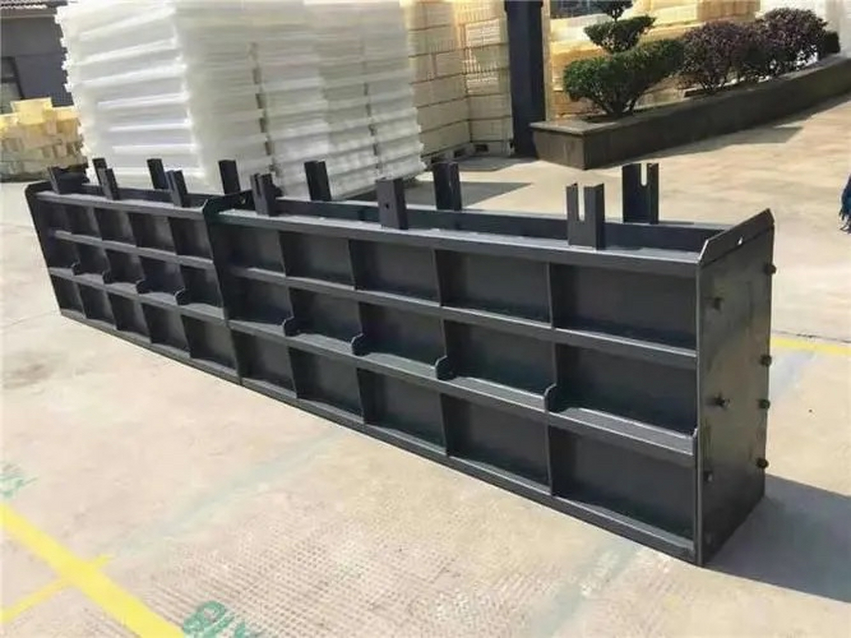 防撞墙模具# 高速防撞墙模具#防撞墙模板# 防撞墙钢模具#防撞墙钢