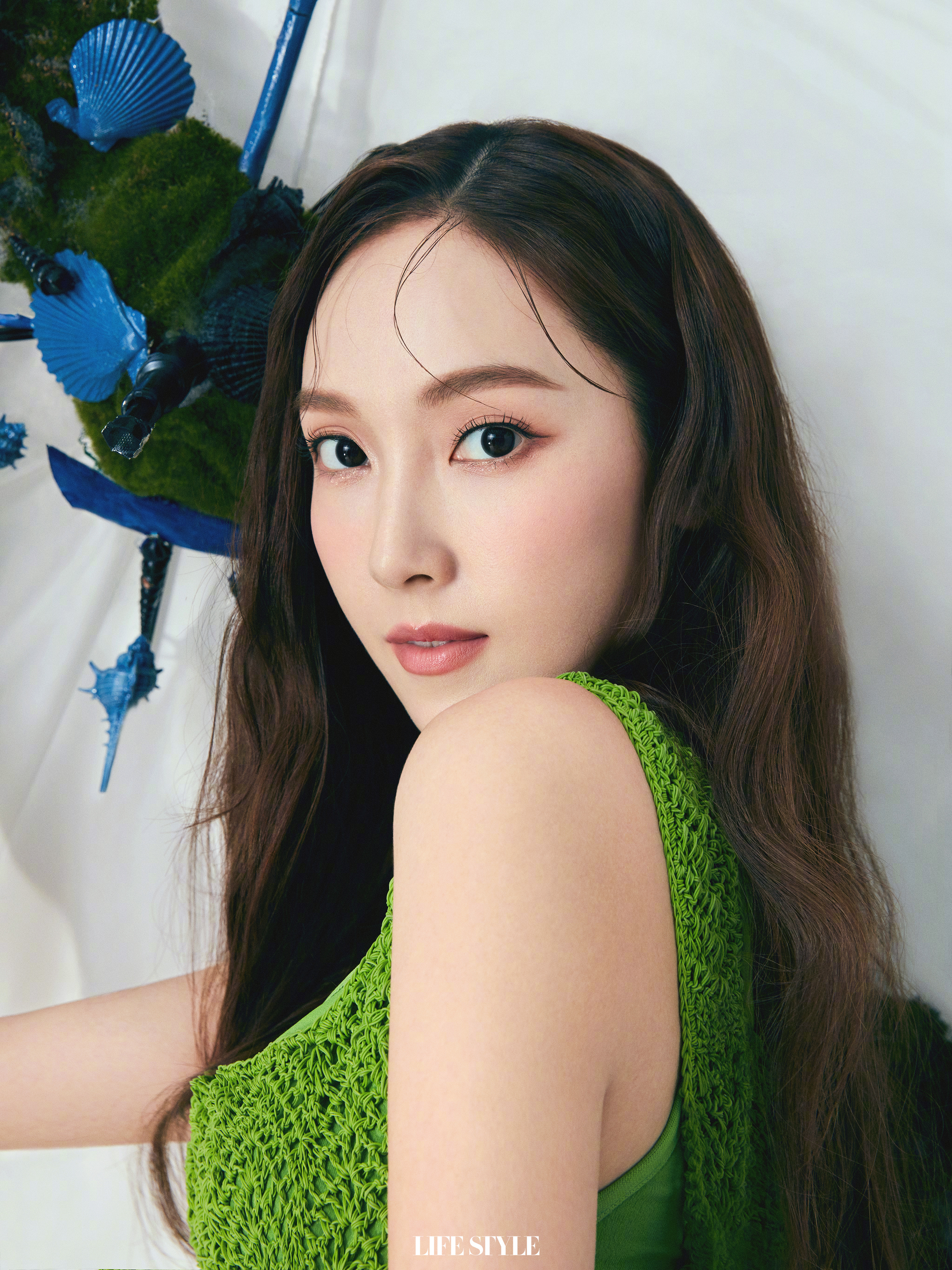 郑秀妍气质写真,时尚靓丽